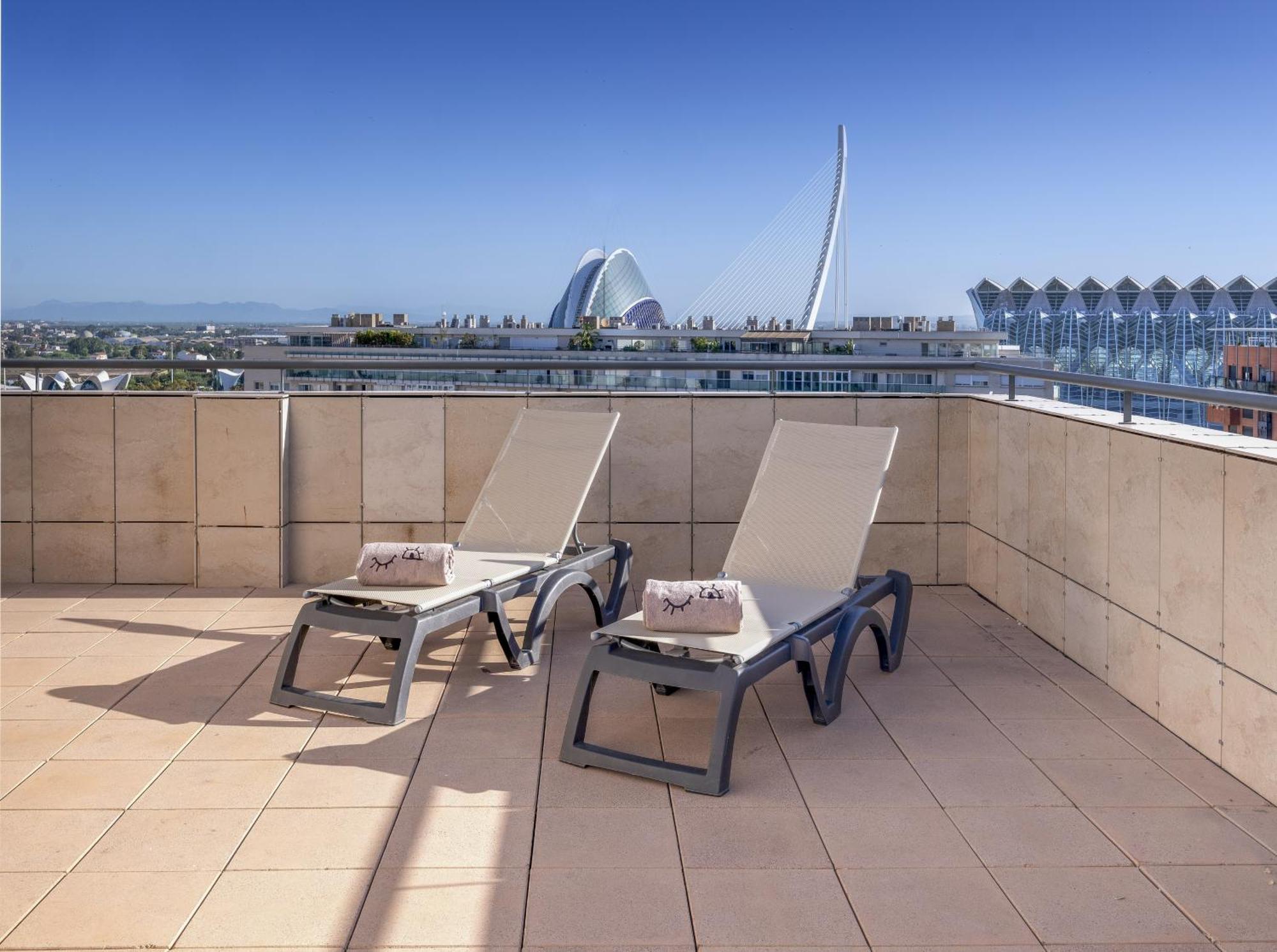 Hotel Valencia Oceanic Affiliated by Meliá Esterno foto